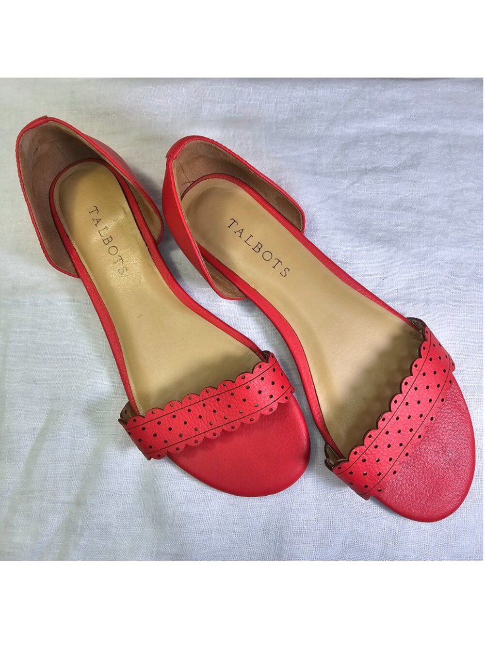 Talbots Scalloped Leather d’Orsay Slip On Sandals Flats w Eyelet Detail 8M Red